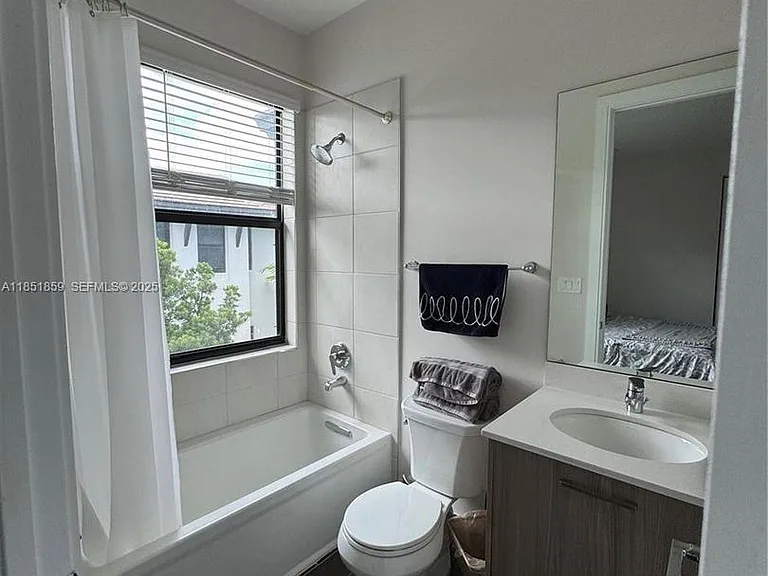 8283 NW 47th Ln — Photo 13