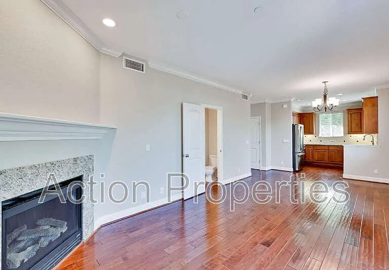 241 Granada Park Cir — Photo 6