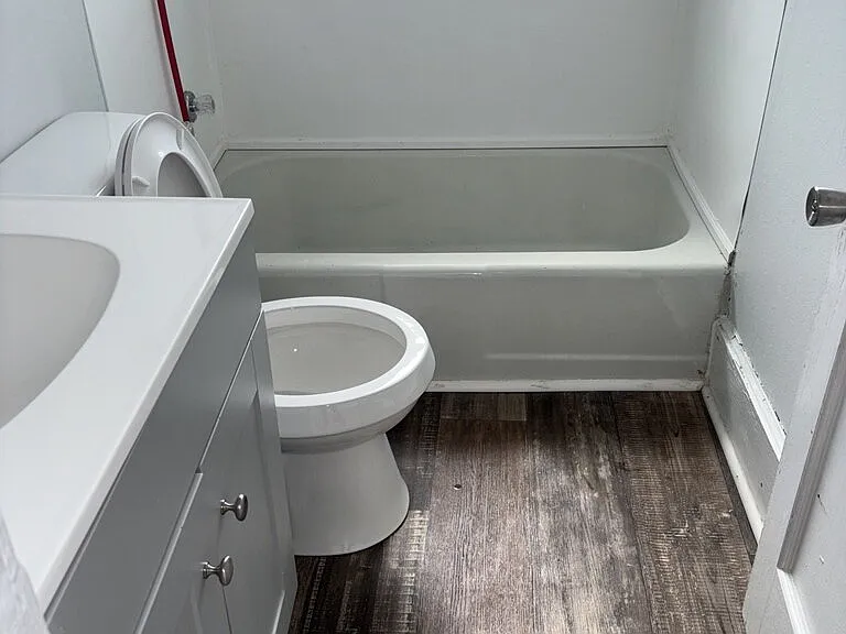 505 Chiquola Apts #9 — Photo 6