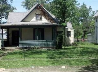 9004 W Cornbread Rd, Yorktown, IN 47396