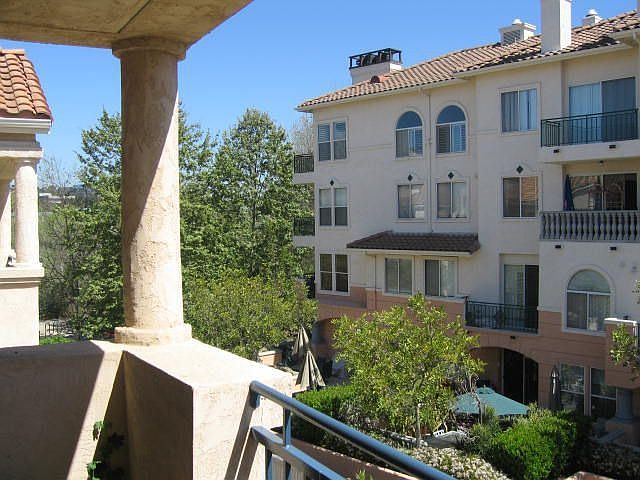 1st image of 580 Camino De La Reina Unit 320