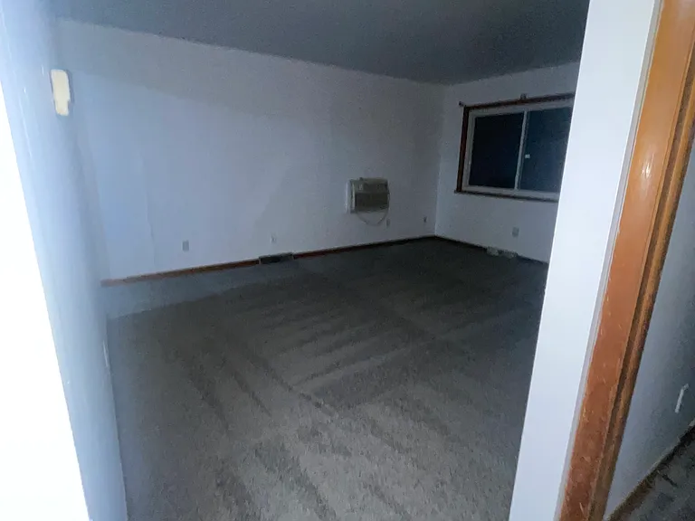 2242 Wilding Ave — Photo 7