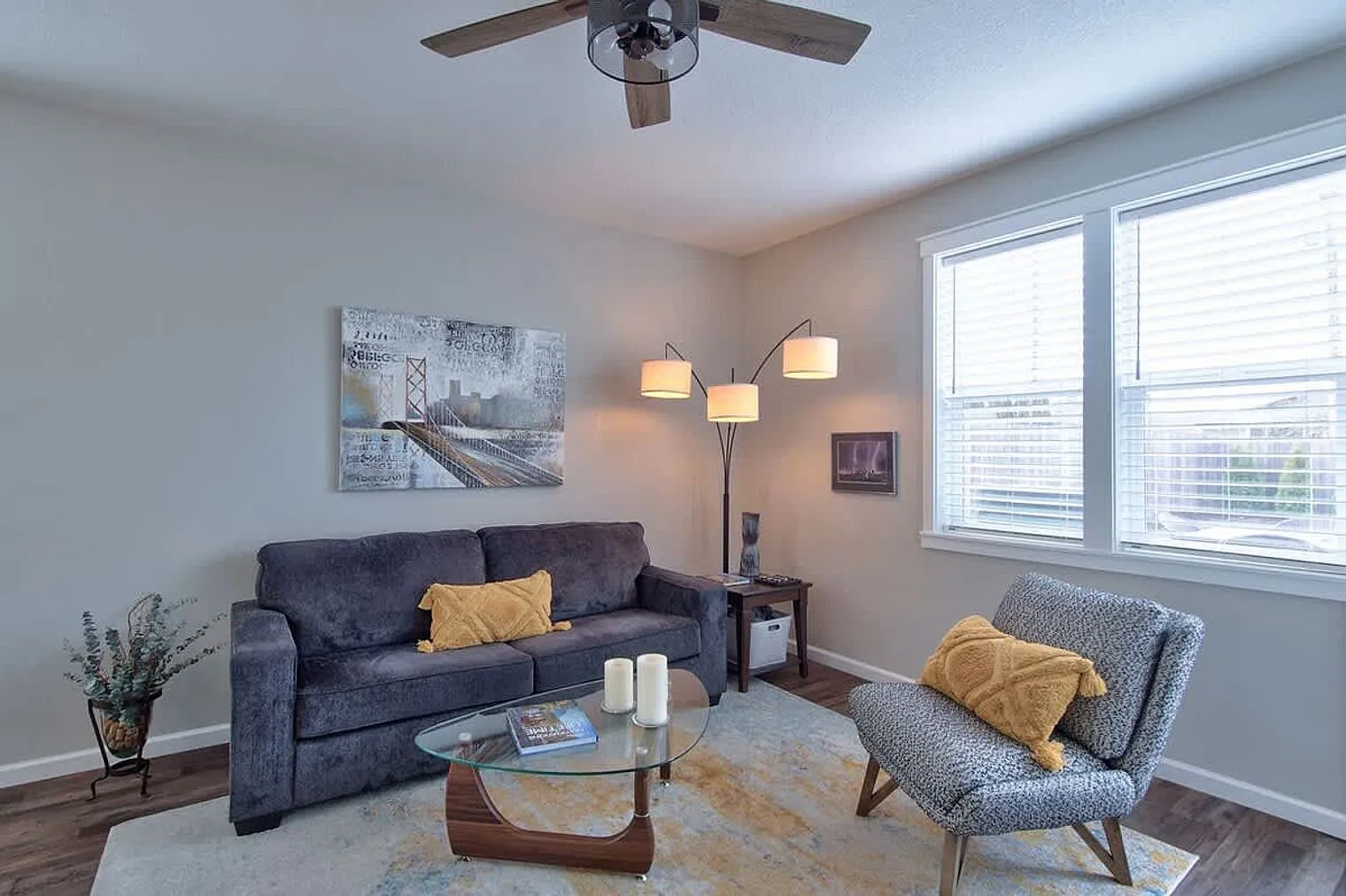 2 bed, 2.0 bath, 1603 sqft, $6,654 — Photo 3