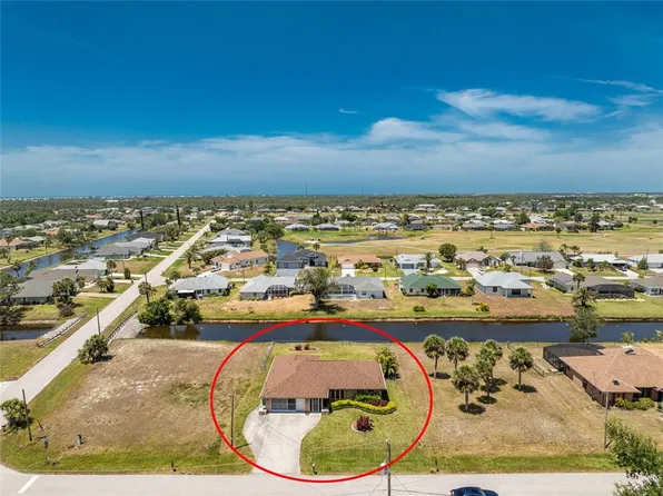 39 Bunker Pl, Rotonda West, FL 33947