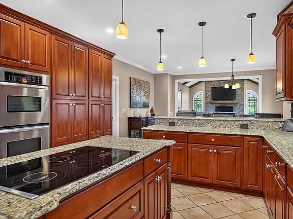 35th image of 933 John Henry Lewis Rd