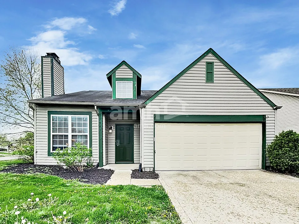 5943 King Lear Dr