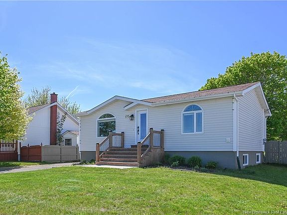 3rd image of 137 Savoie St