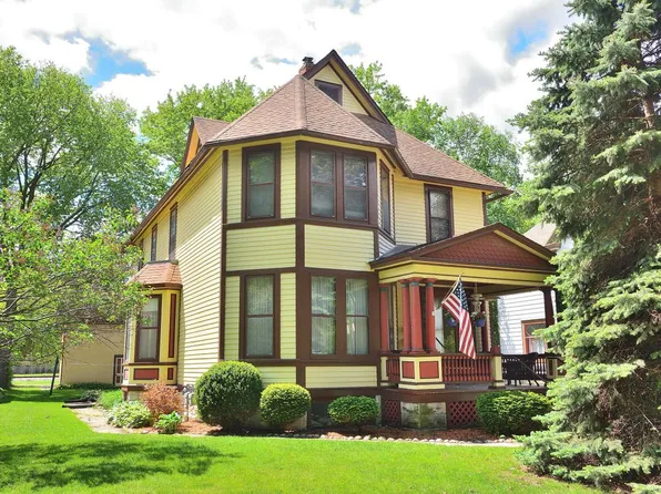 537 Dunbar AVENUE, Waukesha, WI 53186