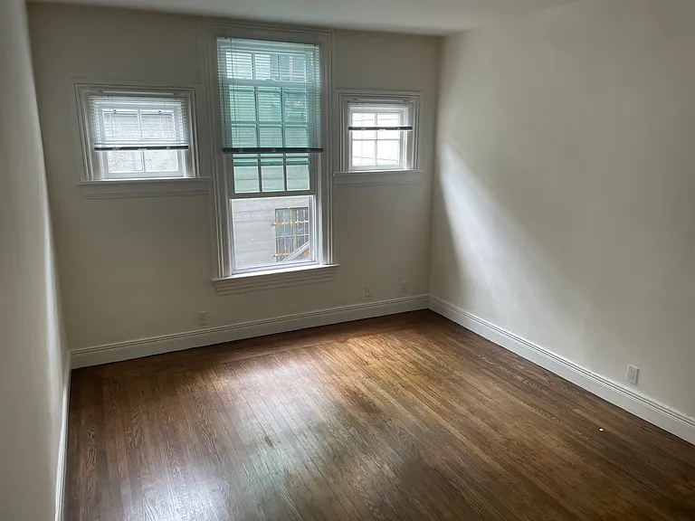 2412 Eagle Ave #C — Photo 6