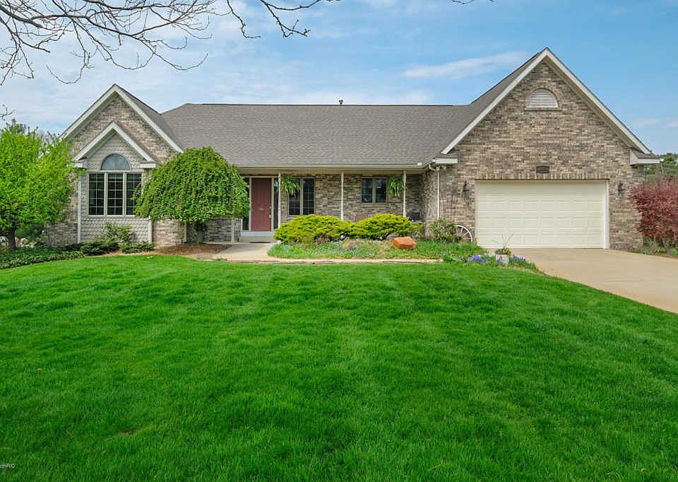 1st image of 29418 Heritage Ln