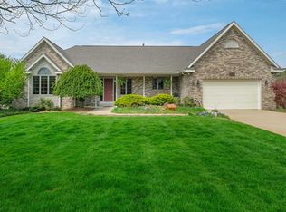 29418 Heritage Ln, Paw Paw, MI 49079