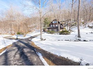 93 Bogtown Rd, North Salem, NY 10560