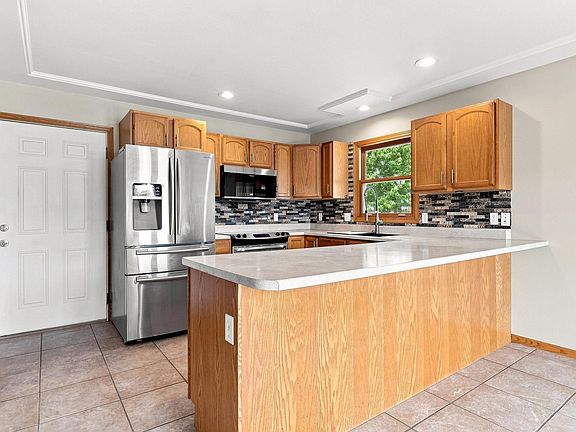 4th image of 2300 Trenton Rd