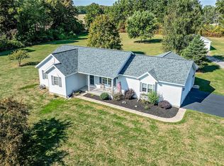 7370 S Lake Rd, Bergen, NY 14416