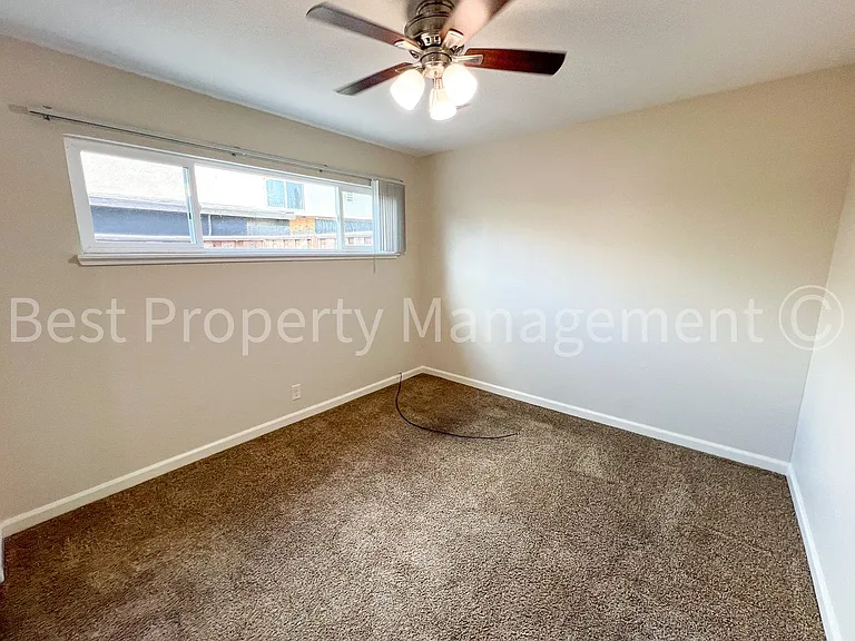 4906 Jensen Rd — Photo 11