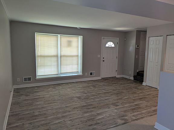 2nd image of 16 Fernwood Dr #K