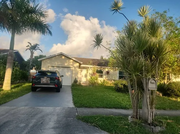 22709 SW 65th Ave, Boca Raton, FL 33428