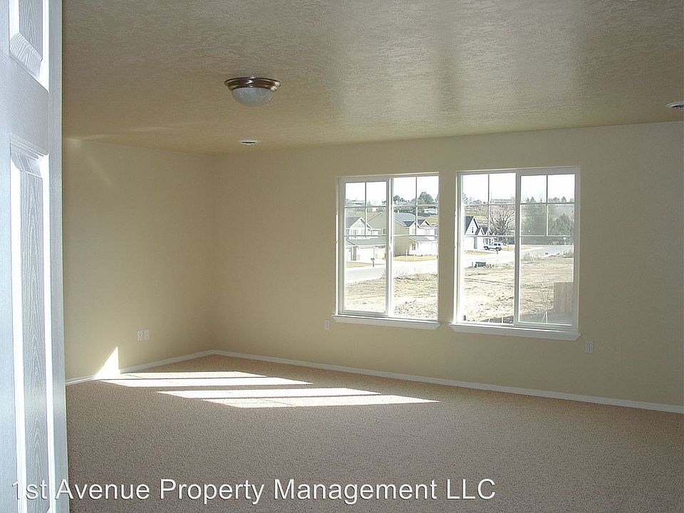 2nd image of 7327 S Shadowmoss Ave