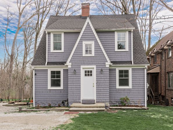 270 Chagrin Blvd