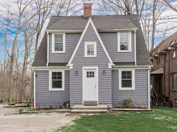 270 Chagrin Blvd, Chagrin Falls, OH 44022