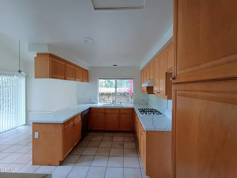 1405 La Culebra Cir — Photo 17