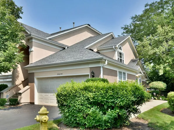 3002 Lexington Ln #3002, Glenview, IL 60026