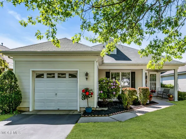 39 Silverside Road, Lakewood, NJ 08701