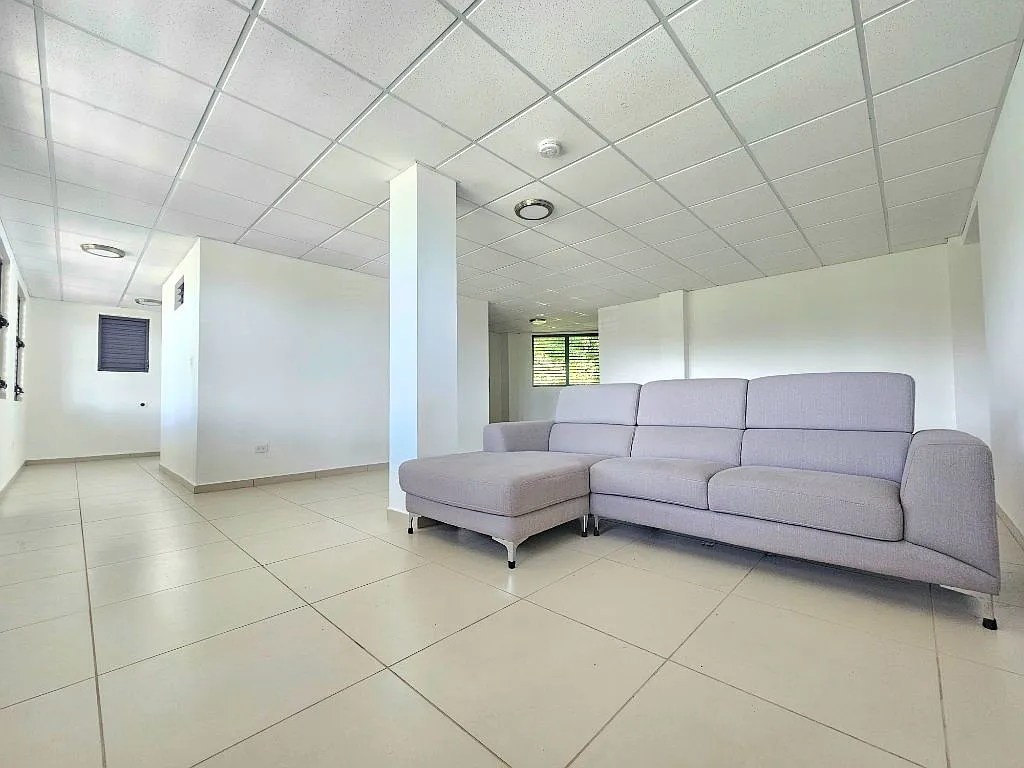 2 bed, 1.0 bath, 1250 sqft, $750 — Photo 2