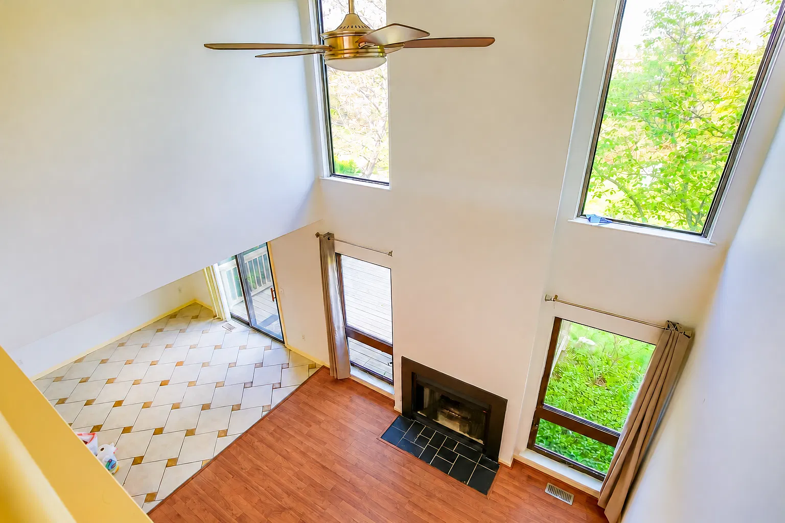 2 bed, 2.5 bath, 1616 sqft, $2,195 — Photo 2