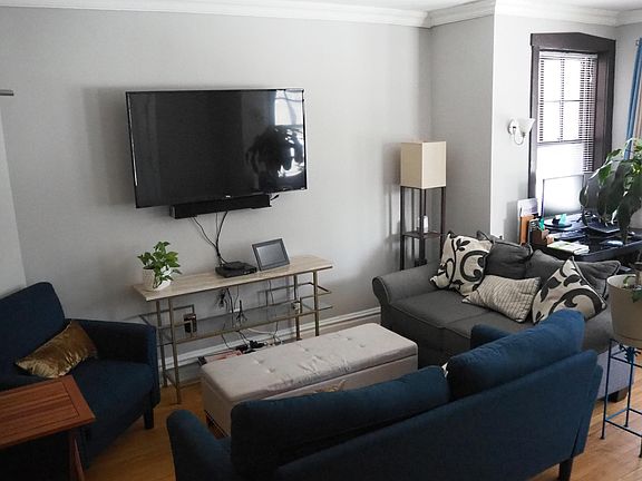 3rd image of 357 S Harvey Ave #1