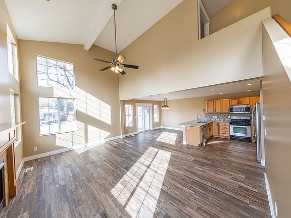 3rd image of 729 E Zenith Ave