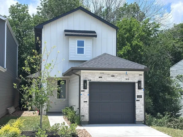 115 Capetown Cir, Montgomery, TX 77356
