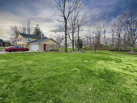 4th image of 4556 N Wildwood Dr