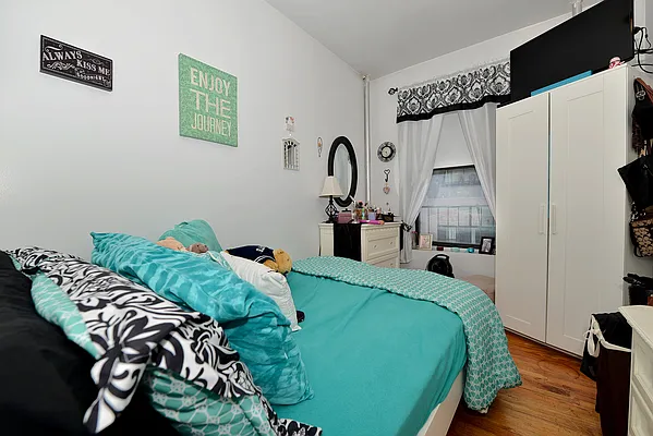 Rented by J Misrahi Realty Corp | media 15