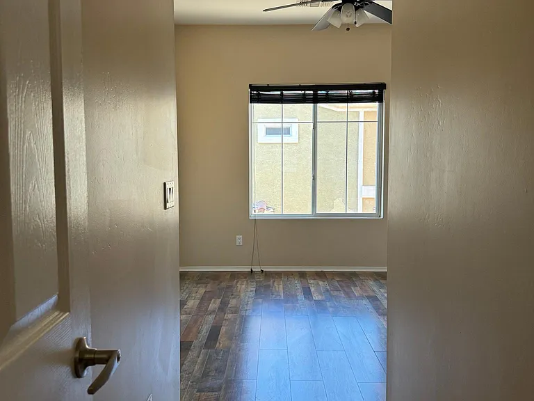 22125 N 29th Ave #123 — Photo 17