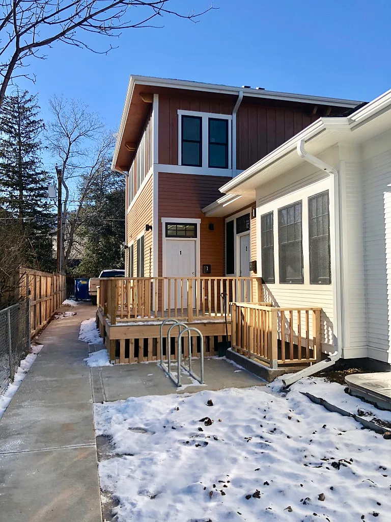 4 bed, 1412 sqft, $4,957 — Photo 1