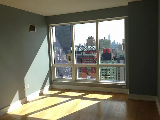 Rented by NY NY Condo, Inc | media 4