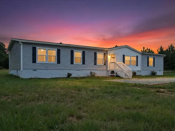 1180 Coles Ferry Rd, Nathalie, VA 24577