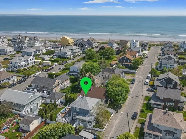 61 G St, Hull, MA 02045