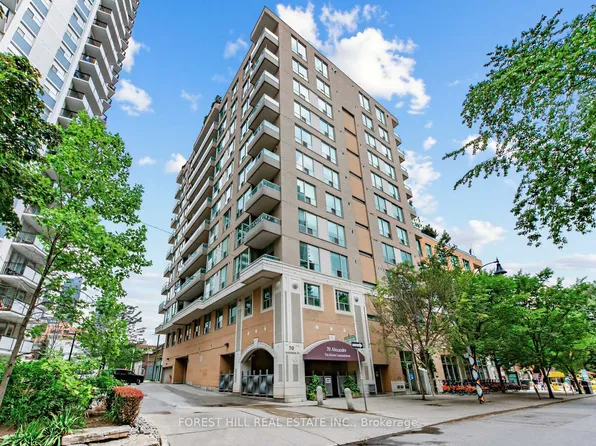 70 Alexander St #804, Toronto, ON M4Y 3B6