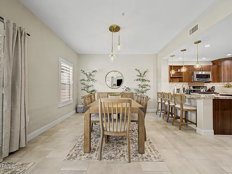 20121 N 76th St #1019 — Photo 9