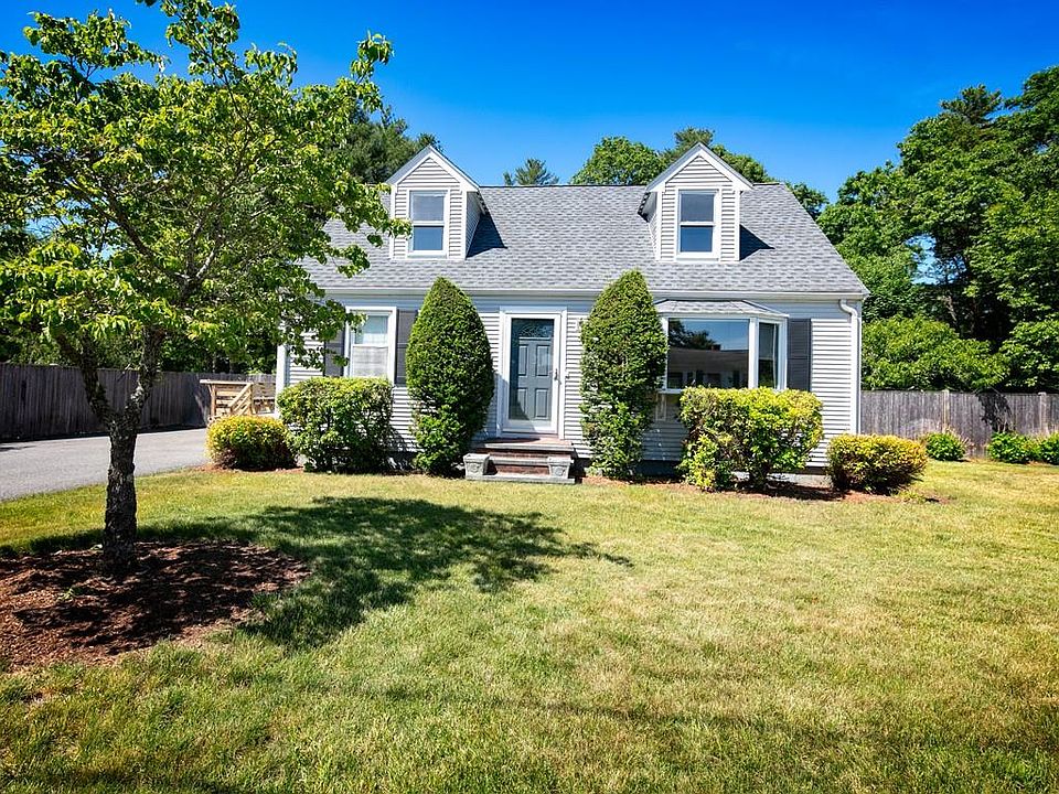 1st image of 10 Montclair Ave