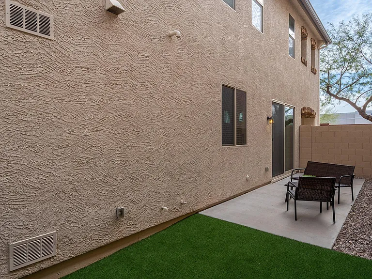 9122 W Coolbrook Ave — Photo 38