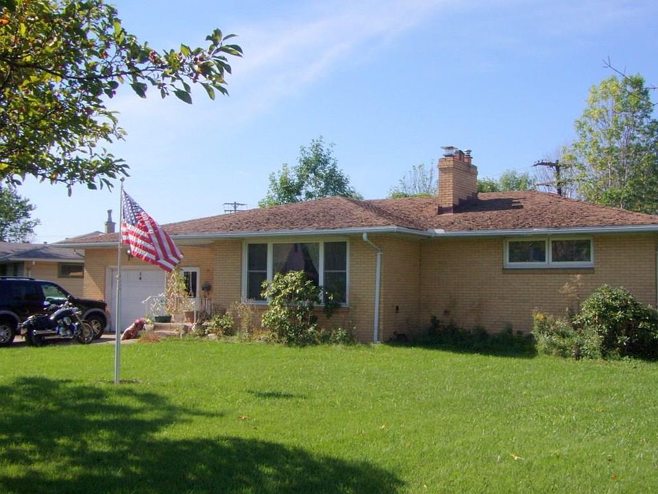 1st image of 14 Petan Dr