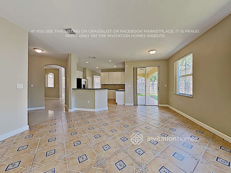 12141 SW 122nd Path — Photo 9