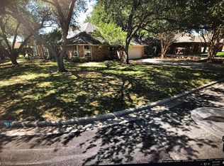 5005 Lake View Cir, North Richland Hills, TX 76180