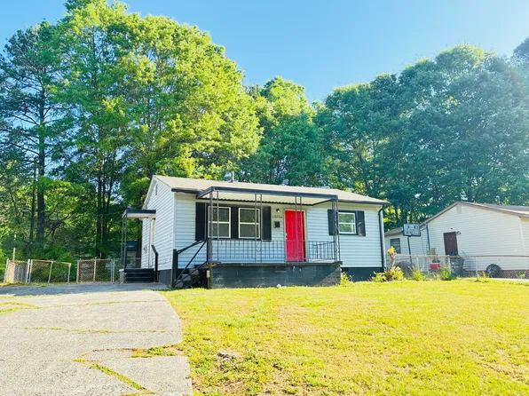 1030 Caldwell St, Statesville, NC 28677