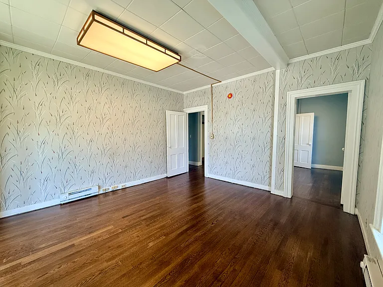 25 Center St #2 — Photo 10