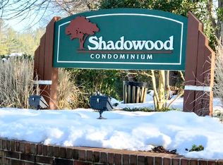 11649 Stoneview Sq APT 2B, Reston, VA 20191