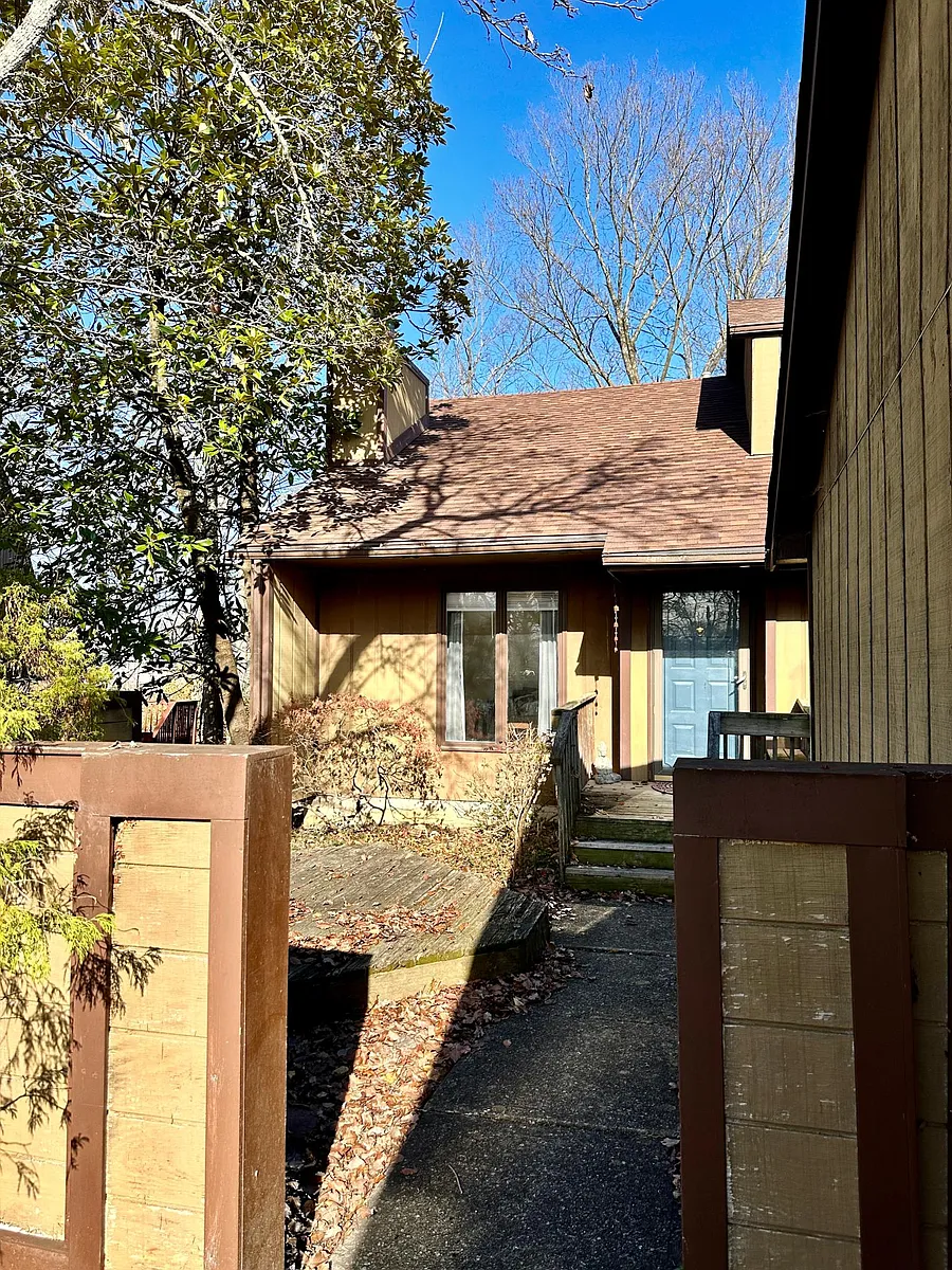 Building Photo - 3501 Windgate Way